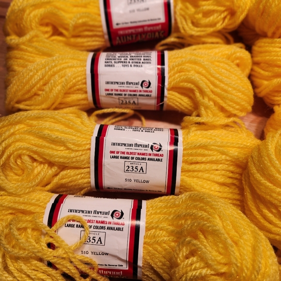 ❤️ 9 Skein jAUNT LYDIA'S Yellow RUG YARN Crochet knitting craft art supplies lot - Picture 6 of 6